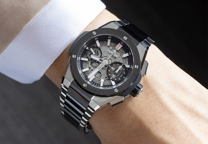 宇舶HUBLOT Big Bang Integrated鍊帶計時碼錶鈦金陶瓷款