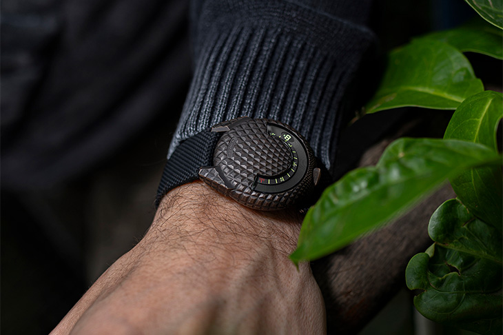 青銅機刻鱗甲！URWERK UR-101 T-Rex暴龍再現