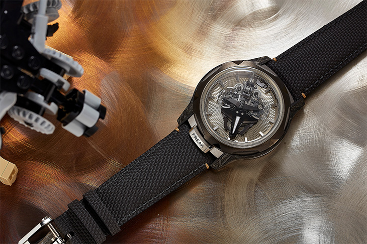 降落沙丘的太空戰艦 ULYSSE NARDIN Freak S Nomad腕錶