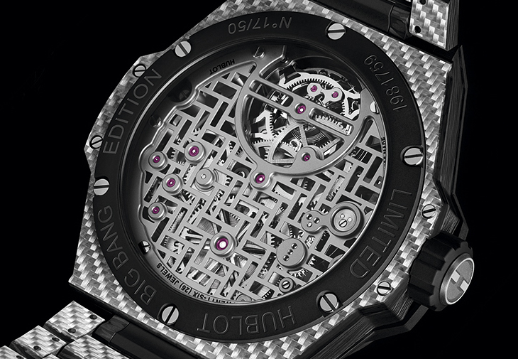 宇舶HUBLOT Big Bang Integrated碳纖維鍊帶陀飛輪腕錶