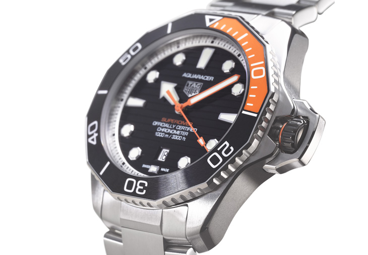 泰格豪雅TAG HEUER Aquaracer Professional 1000 Superdiver