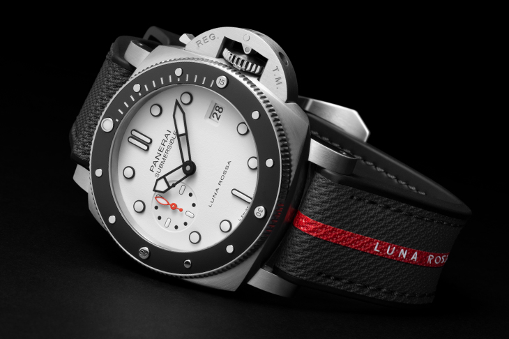 沛納海於 2024 年米蘭設計週期間發表全新Submersible Luna Rossa腕錶
