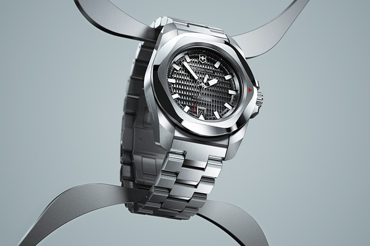 經典系列全新陣容 VICTORINOX I.N.O.X.腕錶
