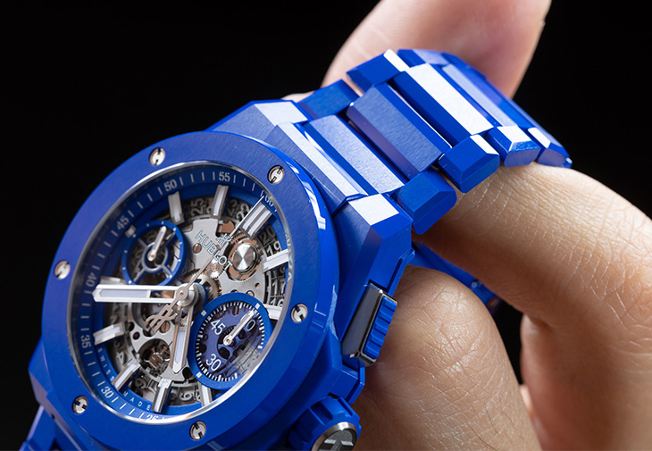 宇舶HUBLOT Big Bang Integrated鍊帶計時碼錶藍陶瓷款（靛藍）