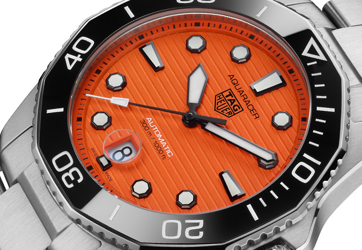 泰格豪雅Aquaracer Professional 300 Orange Diver腕錶