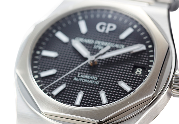 GIRARD-PERREGAUX芝柏表Laureato 42mm腕錶