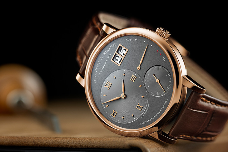 更纖薄的灰面朗格Grand Lange 1