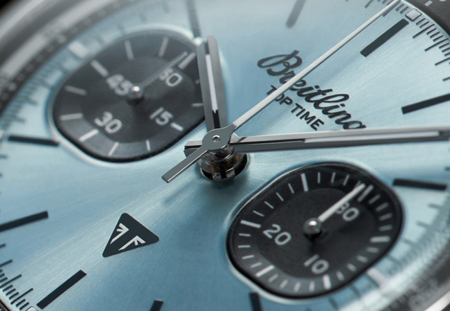 百年靈BREITLING Top Time Triumph腕錶