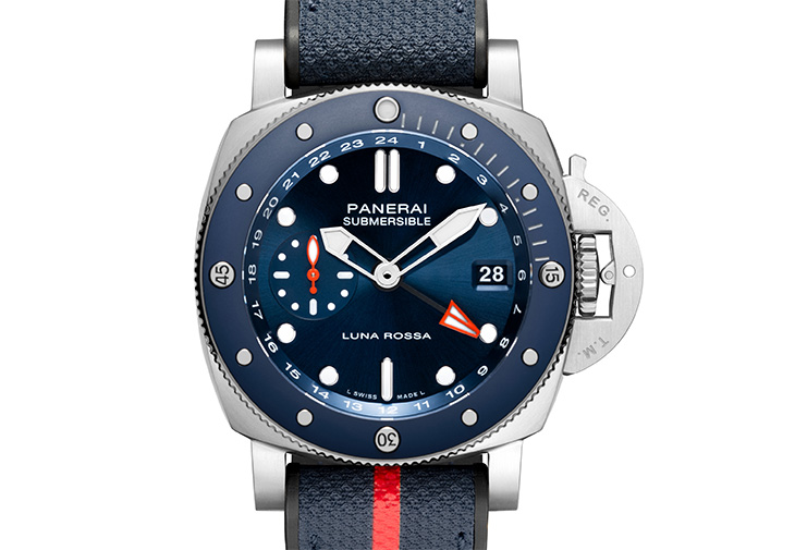 PANERAI沛納海Submersible GMT Luna Rossa Titanio
