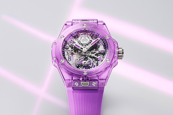 【2022 WW錶展焦點新錶】 HUBLOT宇舶錶彩色玩心大爆發，推出世界首款紫色藍寶石陀飛輪與新款亮彩陶瓷腕錶