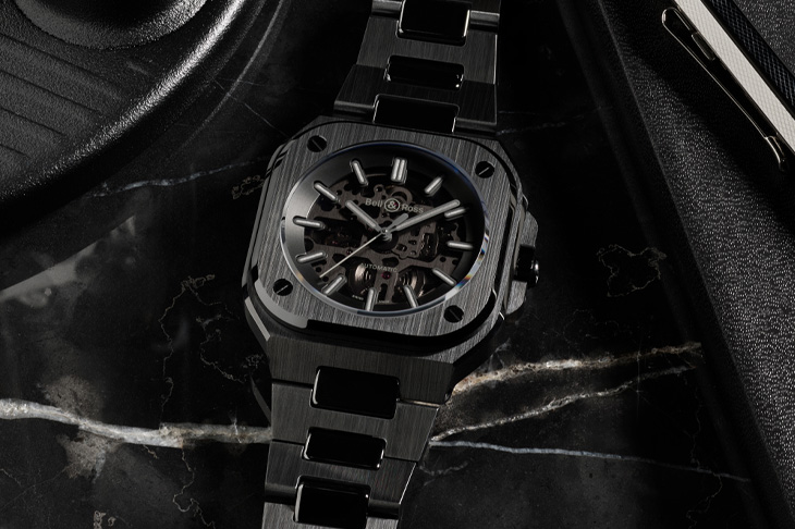 低調卻又顯眼 BELL&ROSS BR-05 Skeleton Phantom Ceramic 鏤空限量腕錶