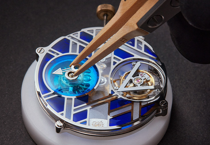 LOUIS VUITTON Voyager Flying Tourbillon“Poinçon de Genève” Plique-à-jour