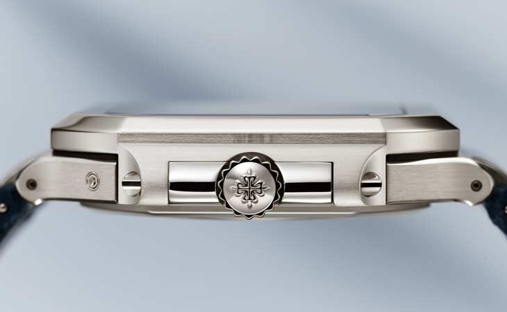 百達翡麗PATEK PHILIPPE Cubitus 5822P-001瞬跳大日期、星期及月相腕錶