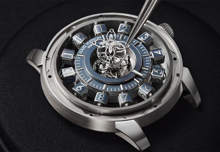 LOUIS VUITTON路易威登Tambour Taiko Spin Time系列腕錶