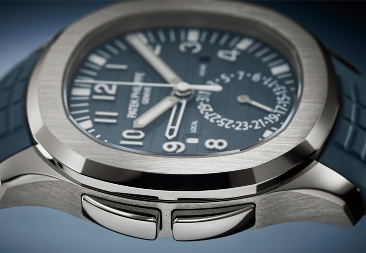 百達翡麗PATEK PHILIPPE Aquanaut 5164G-001兩地時間腕錶。