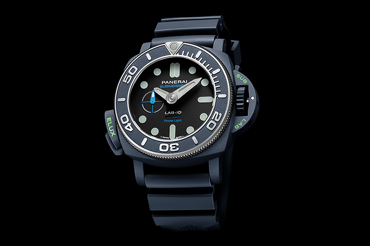 首創機械動力的夜光隨啟功能 PANERAI Submersible Elux LAB-ID