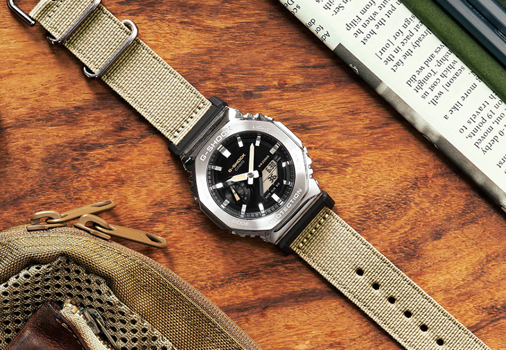 G-SHOCK Utility Metal Covered系列GM-2100C-5A