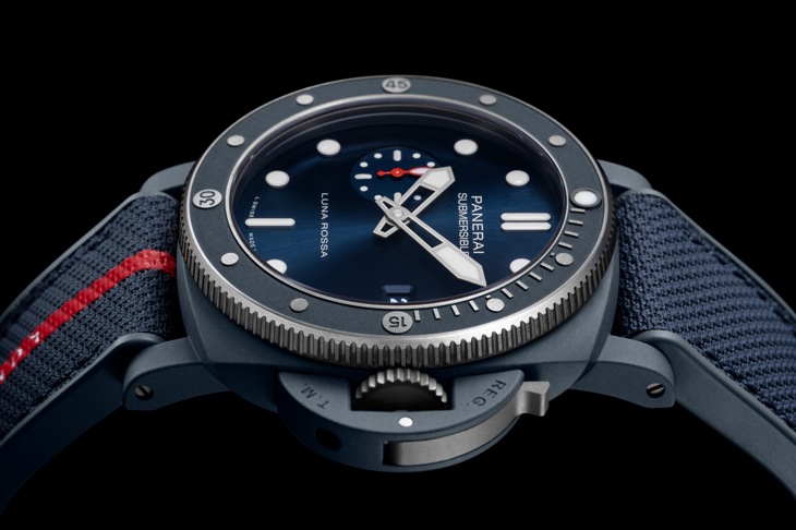 沛納海 Submersible QuarantaQuattro Luna Rossa Ti-Ceramitech™  PAM01466  PAM01543 PANERAI