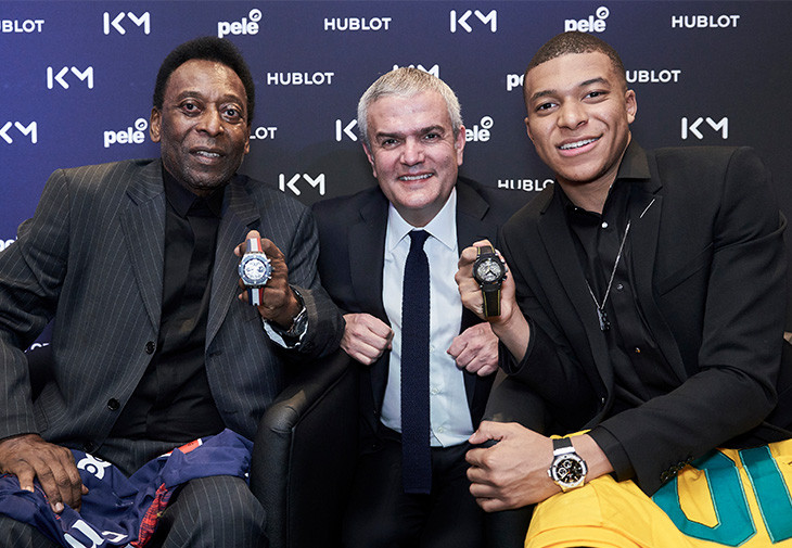 比利與宇舶執行長Ricardo Guadalupe、Kylian Mbappe
