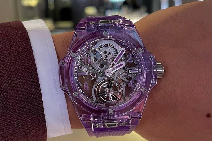 HUBLOT宇舶Big Bang紫色藍寶石陀飛輪 理所當然的引人入勝