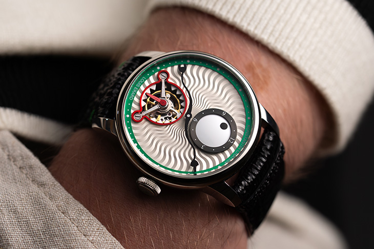 首見陀飛輪版本！LOUIS ERARD x Konstantin Chaykin時間吞噬者陀飛輪腕錶