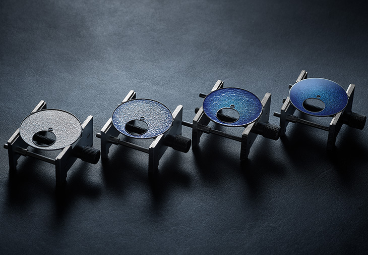 H. MOSER & CIE.亨利慕時疾速者小秒針藍色琺瑯腕錶