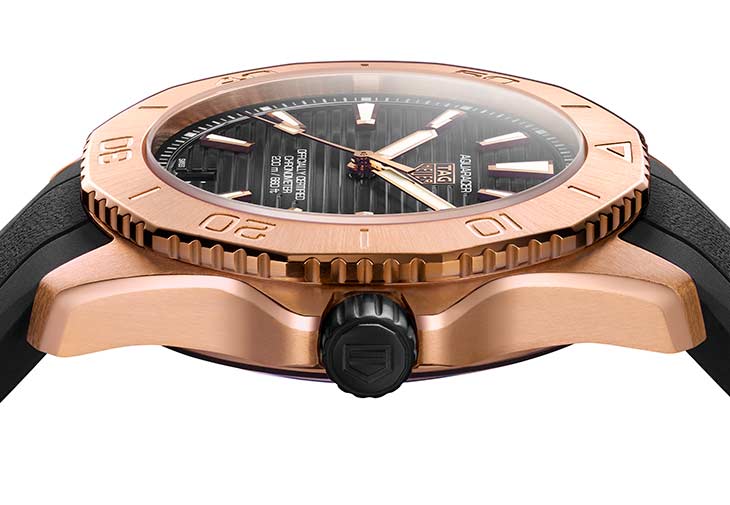 黃金TAG HEUER泰格豪雅Aquaracer Professional 200