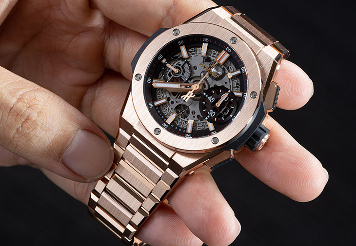 宇舶HUBLOT Big Bang Integrated鍊帶計時碼錶皇金款