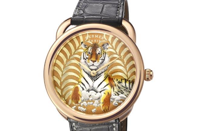 愛馬仕Arceau Tigre Royal“王者之虎” 琺瑯與金雕工藝腕錶