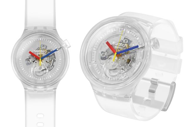 穿透白撼動登場 SWATCH Big Bold系列腕錶