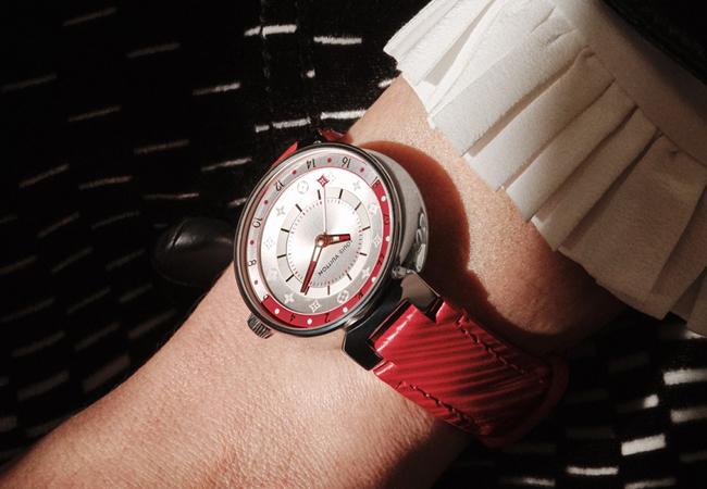 路易威登Tambour Moon Dual Time Red & White