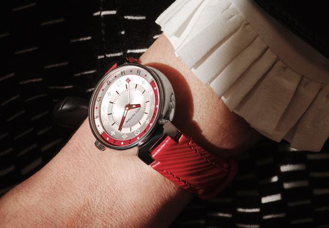 路易威登Tambour Moon Dual Time Red &White