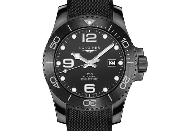 LONGINES 深海征服者消光黑全陶瓷腕錶