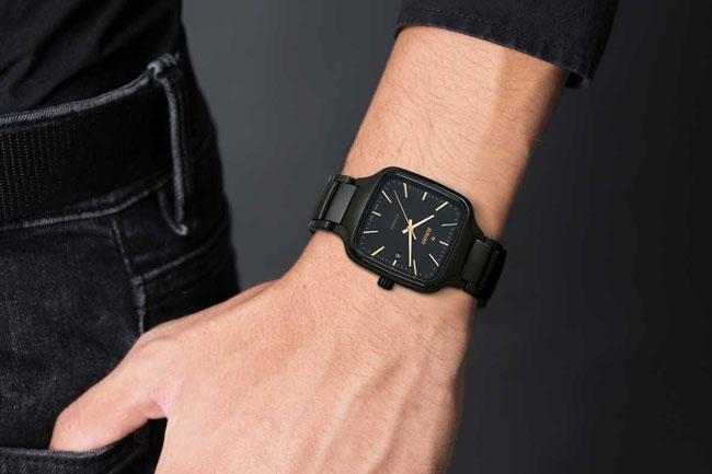 雷達表真我方形高科技陶瓷腕錶  大眾熱愛的「小眾」 