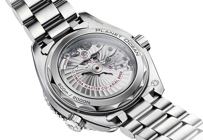 OMEGA 8900 同軸擒縱大師天文台機芯
