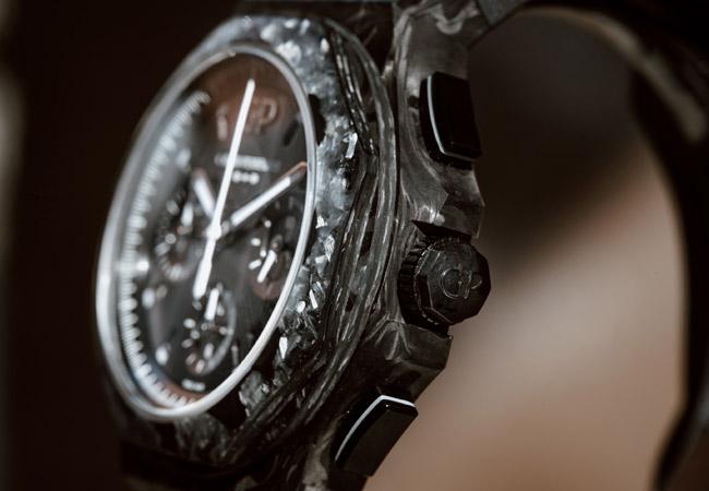 芝柏表GIRARD-PERREGAUX 桂冠系列Laureato Absolute Crystal Rock腕錶