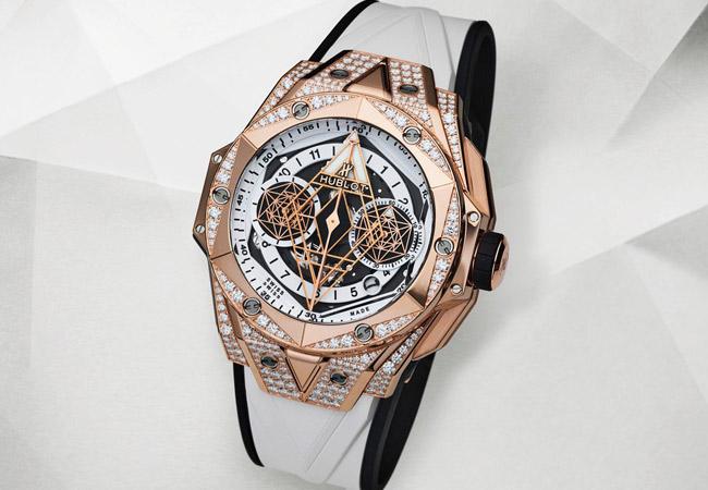 宇舶HUBLOT Big Bang Sang Bleu II墨白計時碼錶皇金滿鑽款