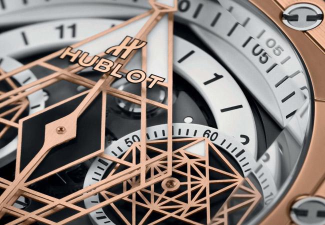 宇舶HUBLOT Big Bang Sang Bleu II墨白計時碼錶皇金滿鑽款