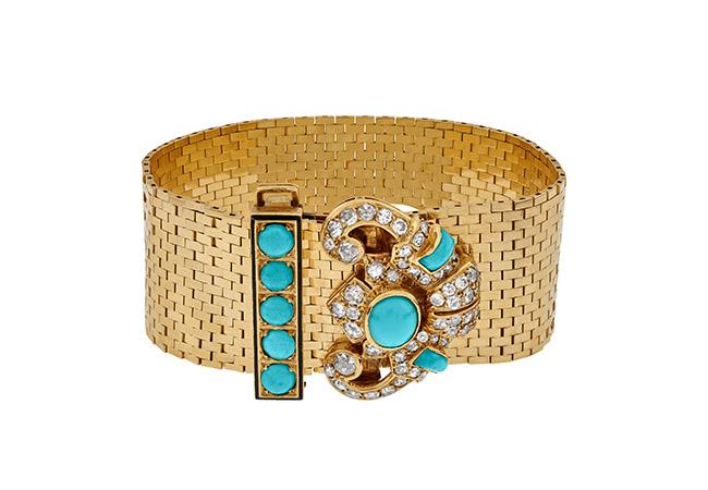 Ludo Hexagone bracelet手鐲，運用黃k金的材質搭配上綠松石的點綴，凸顯貴氣又帶點復古女人味。