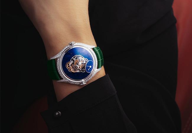MB&F LEGACY MACHINE FlyingT系列女性腕錶。