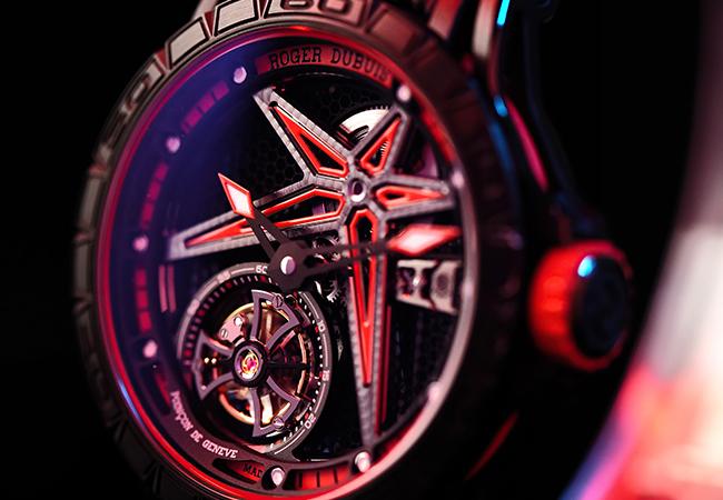 羅杰杜彼ROGER DUBUIS Excalibur Spider Pirelli 鏤空飛行陀飛輪腕錶，型號： DBEX0817