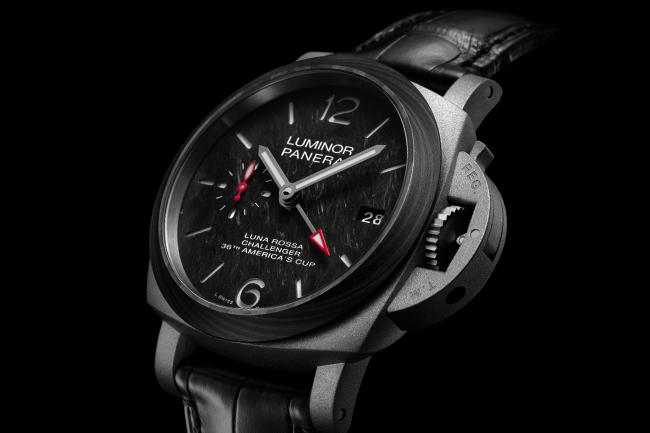 沛納海LUMINOR  LUNA ROSSA GMT腕錶PAM01096  振奮人心限量登場