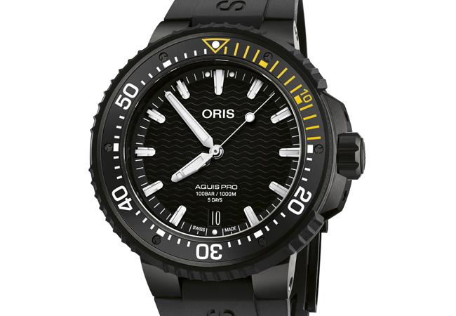 Aquis Pro Date Cal.400日曆腕錶
