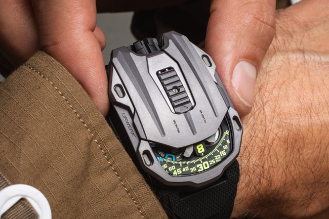 UR-105終結篇  URWERK UR-105 TTH鈦鉭腕錶