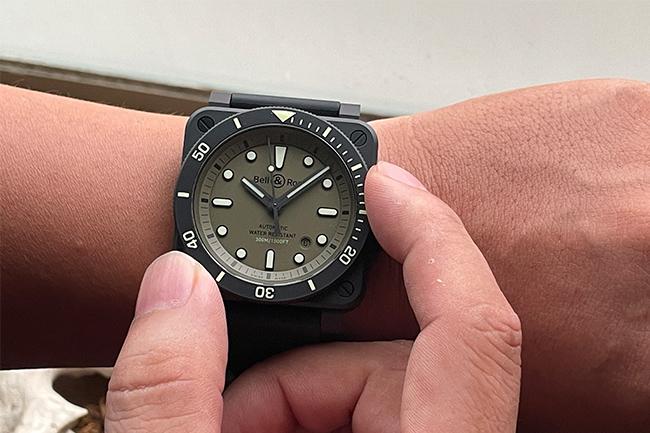BELL & ROSS BR 03-92 Diver Military 黑色陶瓷務實軍風