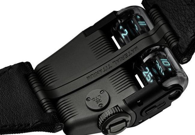 URWERK UR-112 Aggregat雙色腕錶