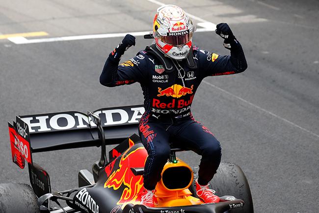 泰格豪雅賀紅牛車隊馬克斯‧維斯塔榮獲F1世界冠軍2021