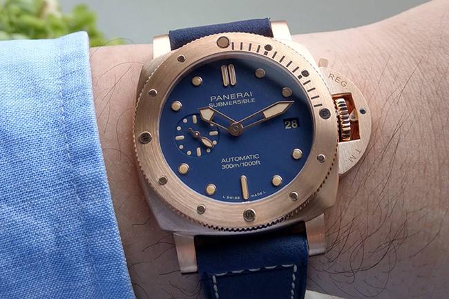 沛納海青銅潛水錶Submersible Bronzo Blu Abisso PAM01074 42mm