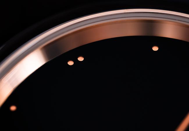 亨利慕時H. Moser & Cie.勇創者小秒針Total Eclipse腕錶 