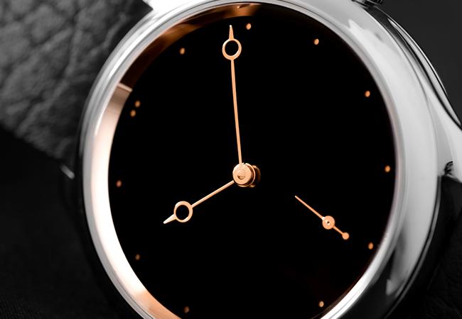 亨利慕時H. Moser & Cie.勇創者小秒針Total Eclipse腕錶 